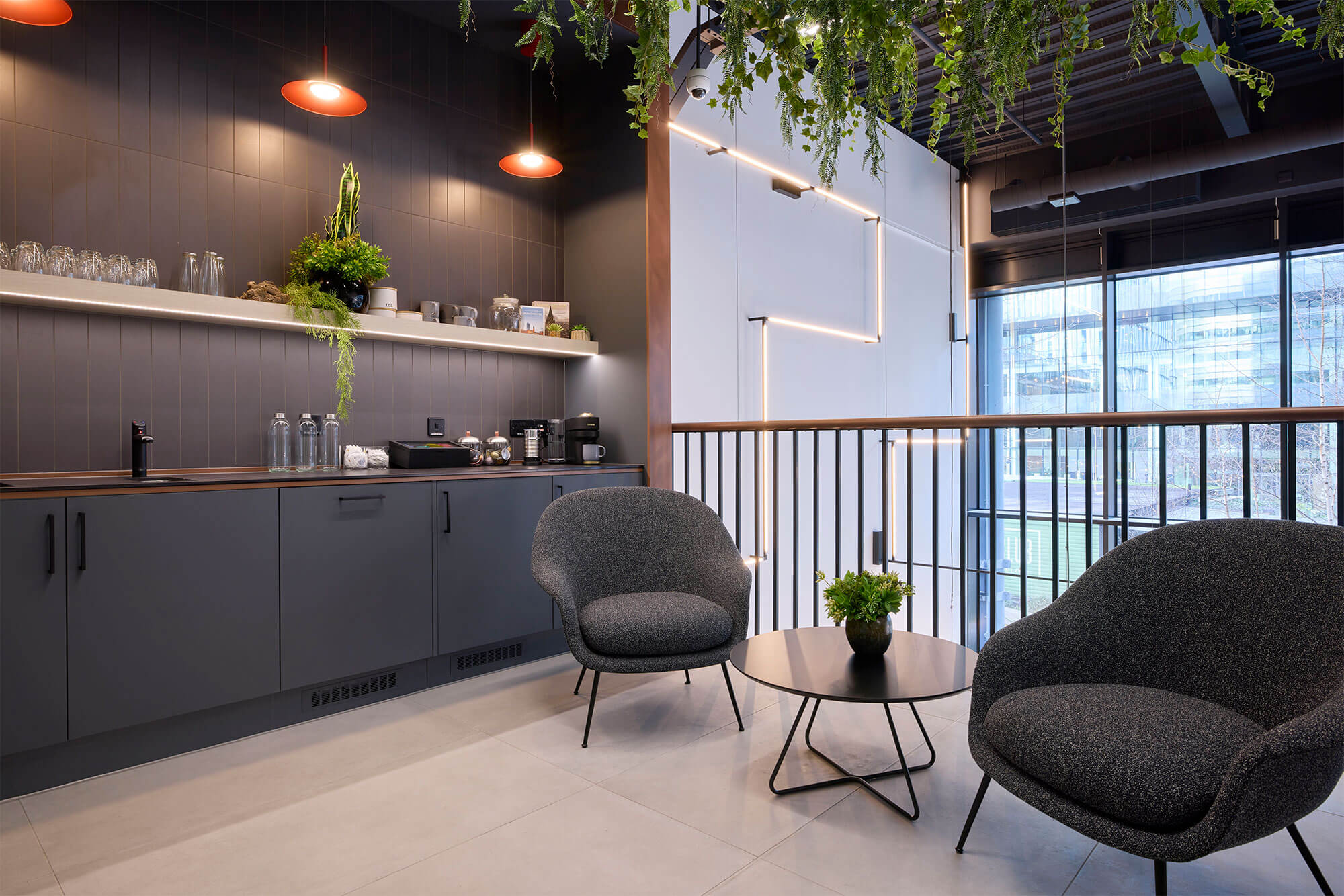 4 Hardman Sq office features